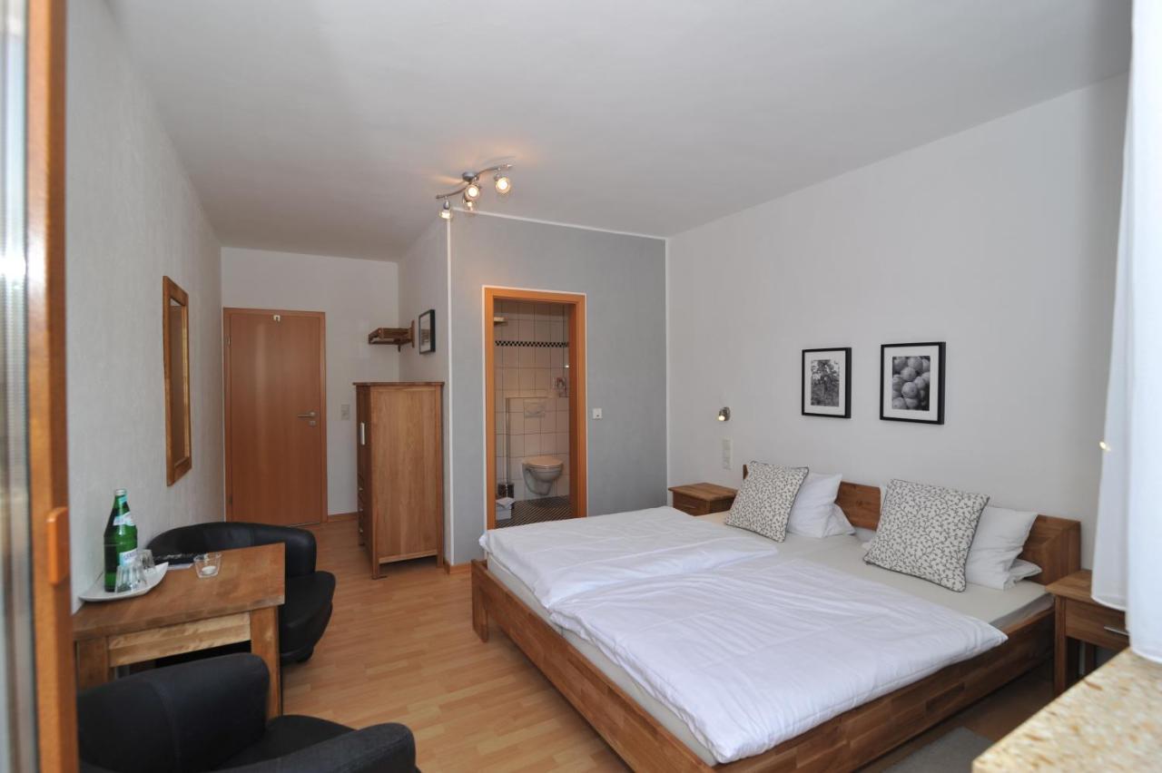 Weinhotel Lenz Pünderich Esterno foto
